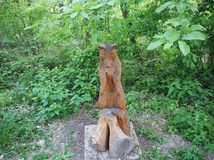 Wood carving on the hiking trail